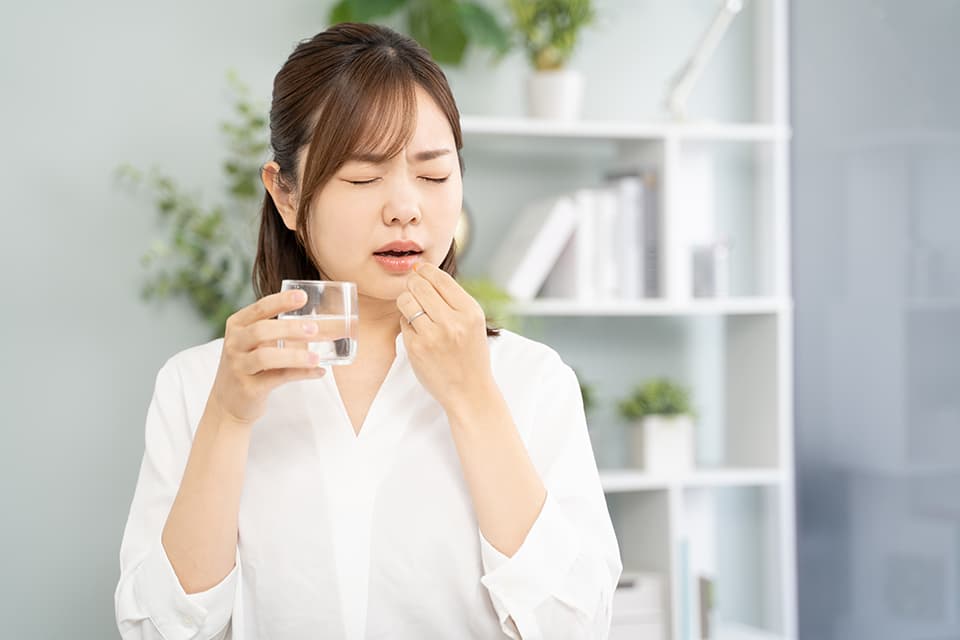 マウスピース矯正中で眠れないほど痛い!寝るときに試したい4つの対処法