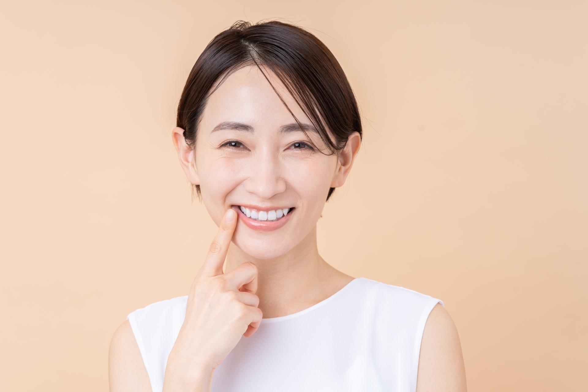 笑顔の女性
