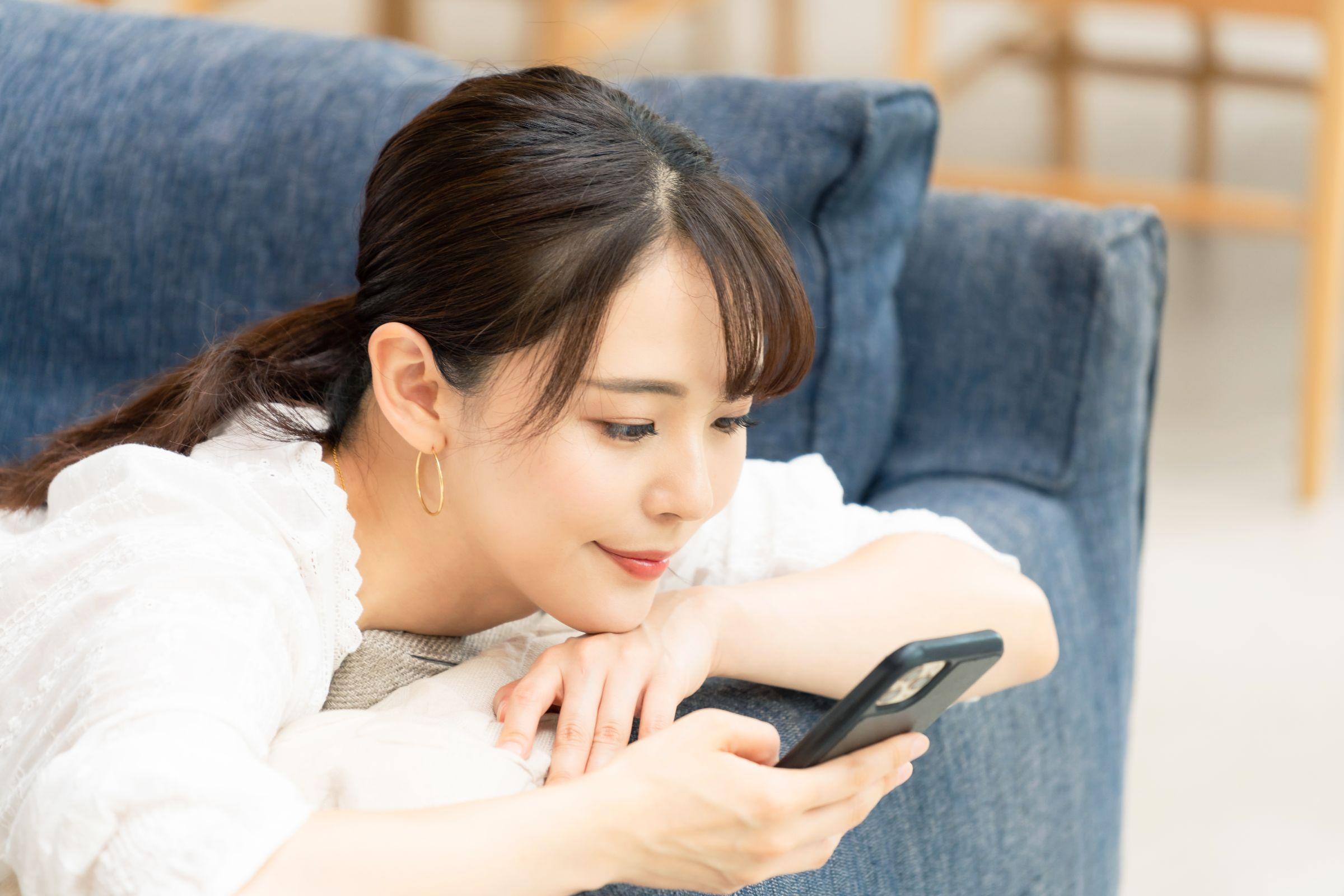 歯科矯正で頬がこけるって本当!?原因や改善する方法を紹介